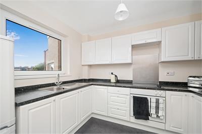 58 Falcon Court, Morningside, Edinburgh, EH10 4AF - image 4