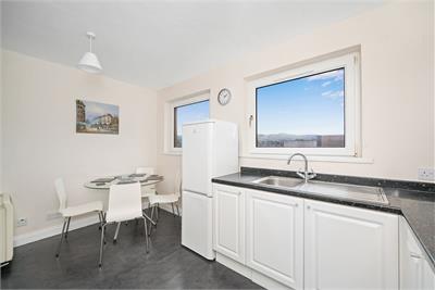 58 Falcon Court, Morningside, Edinburgh, EH10 4AF - image 5