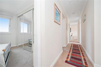 58 Falcon Court, Morningside, Edinburgh, EH10 4AF - image 10
