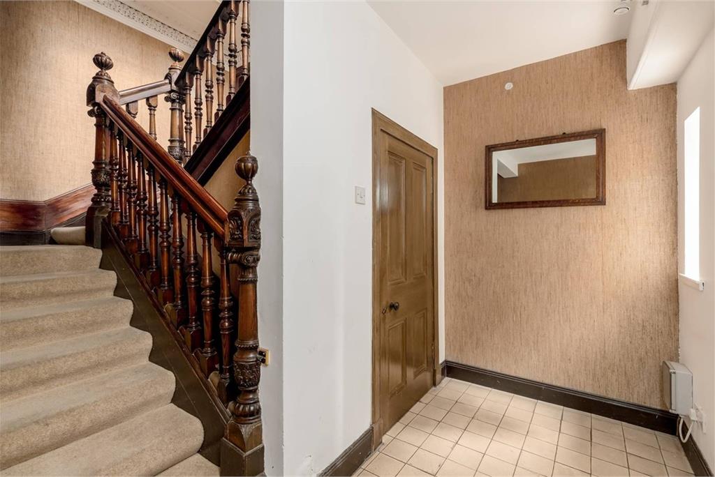 4b, Esslemont Road, Newington, Edinburgh, EH16 5PX - image 2