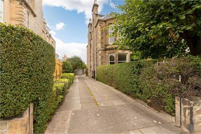 4b, Esslemont Road, Newington, Edinburgh, EH16 5PX - image 1