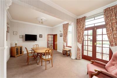 46 Saughtonhall Drive, Edinburgh, EH12 5TN - image 12