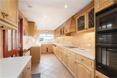 46 Saughtonhall Drive, Edinburgh, EH12 5TN - image 13