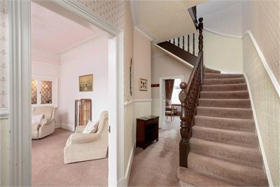 46 Saughtonhall Drive, Edinburgh, EH12 5TN - image 17