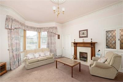 46 Saughtonhall Drive, Edinburgh, EH12 5TN - image 3