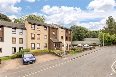 57/1 Orchard Brae Gardens, Edinburgh, EH4 2HQ - image 1