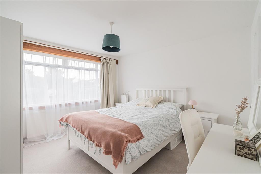 34 Buckstone Drive, Edinburgh, EH10 6PQ - image 5