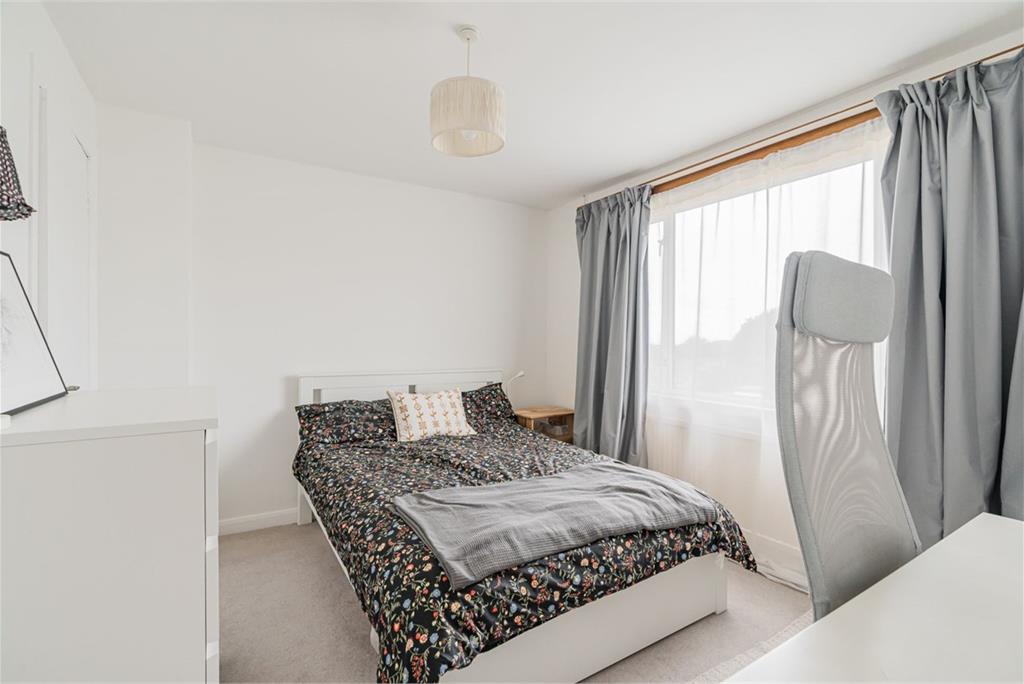 34 Buckstone Drive, Edinburgh, EH10 6PQ - image 6