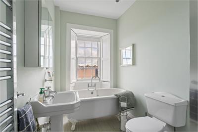 35 (3F1) Broughton Street, Edinburgh, EH1 3JU - image 10
