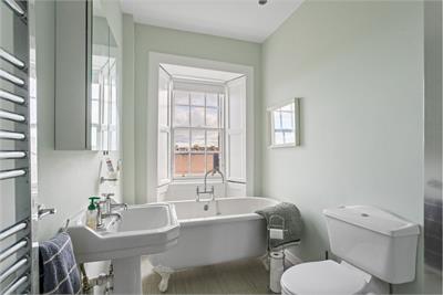 35 (3F1) Broughton Street, Edinburgh, EH1 3JU - image 10