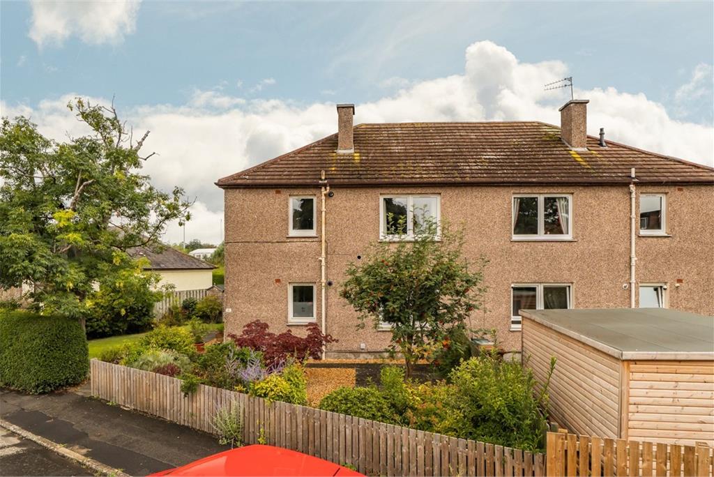 83 Baird Drive, Edinburgh, EH12 5RY - image 1