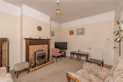 26 Mountcastle Crescent, Edinburgh, EH8 7SB - image 4