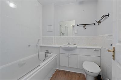 18/15 South Gray Street, Edinburgh EH9 1TE - image 13