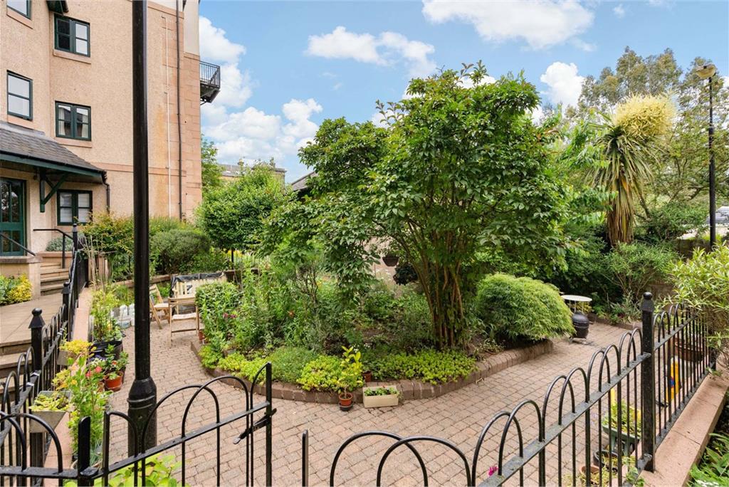 18/15 South Gray Street, Edinburgh EH9 1TE - image 33