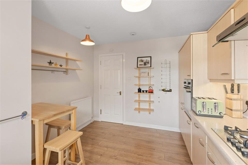 18/15 South Gray Street, Edinburgh EH9 1TE - image 7
