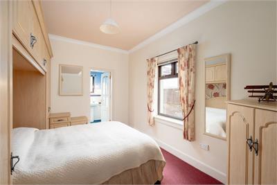 8 Duddingston Gardens South, Duddingston, Edinburgh, EH15 1RF - image 7