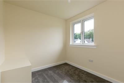 13 Barnton Park Avenue, Edinburgh, EH4 6ES - image 17