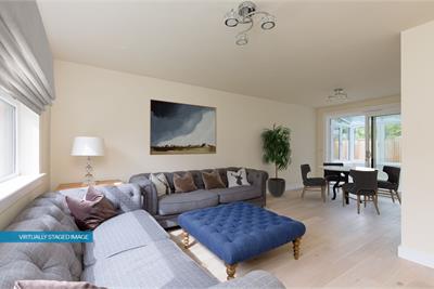 13 Barnton Park Avenue, Edinburgh, EH4 6ES - image 3