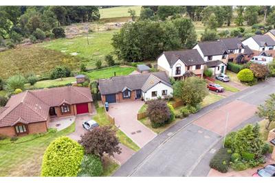 29 Glen Crescent, PEEBLES, EH45 9BS - image 22