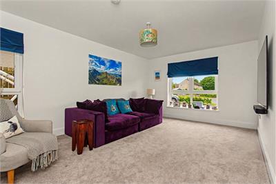 30 Hillfoot Drive, Howwood, PA9 1BX - image 3