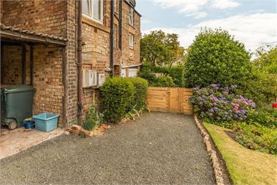 48 Main Street, Kirkliston, EH29 9AA - image 21