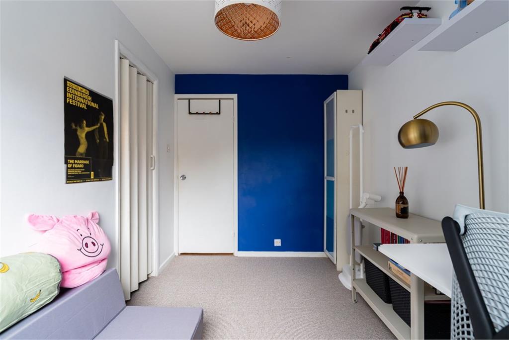 2/3 North Hillhousefield, Edinburgh, EH6 4HU - image 11