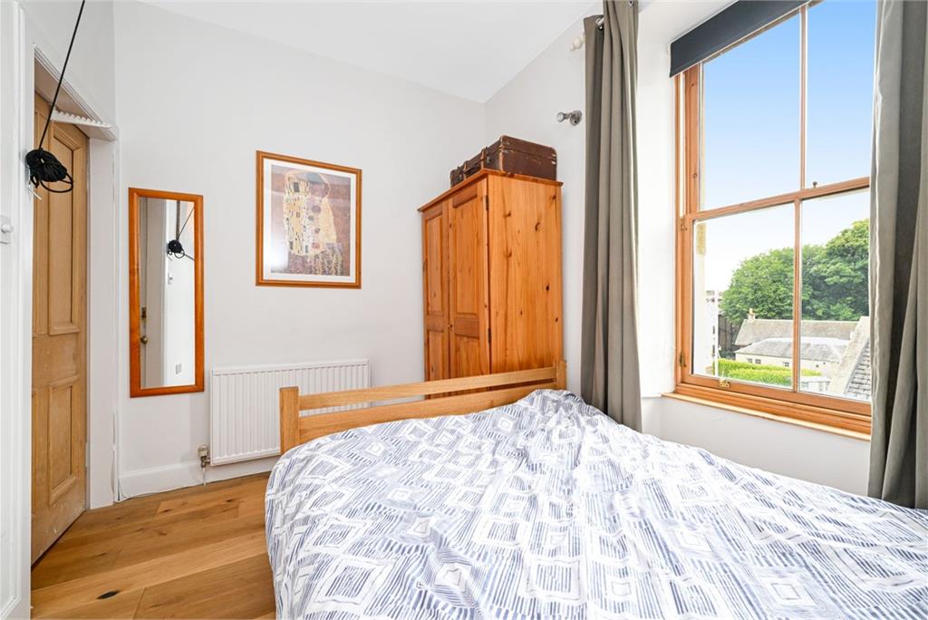 11 (2f2) Canon Street, Edinburgh, EH3 5HE - image 8
