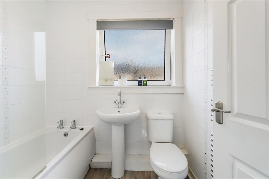 122 Nith Street,
Dunfermline,
KY11 4LT - image 14