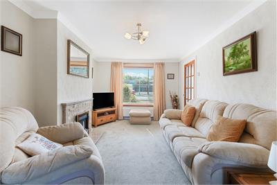 165 Pitcorthie Drive,
Dunfermline,
KY11 8BJ - image 3