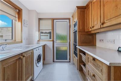165 Pitcorthie Drive,
Dunfermline,
KY11 8BJ - image 8