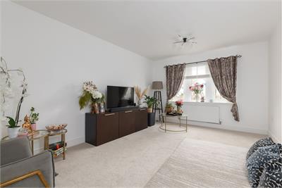 5 Whitebeam Road, East Calder, EH53 0WR - image 3