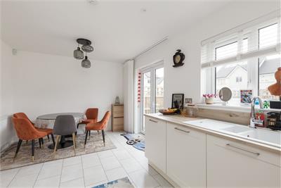 5 Whitebeam Road, East Calder, EH53 0WR - image 7