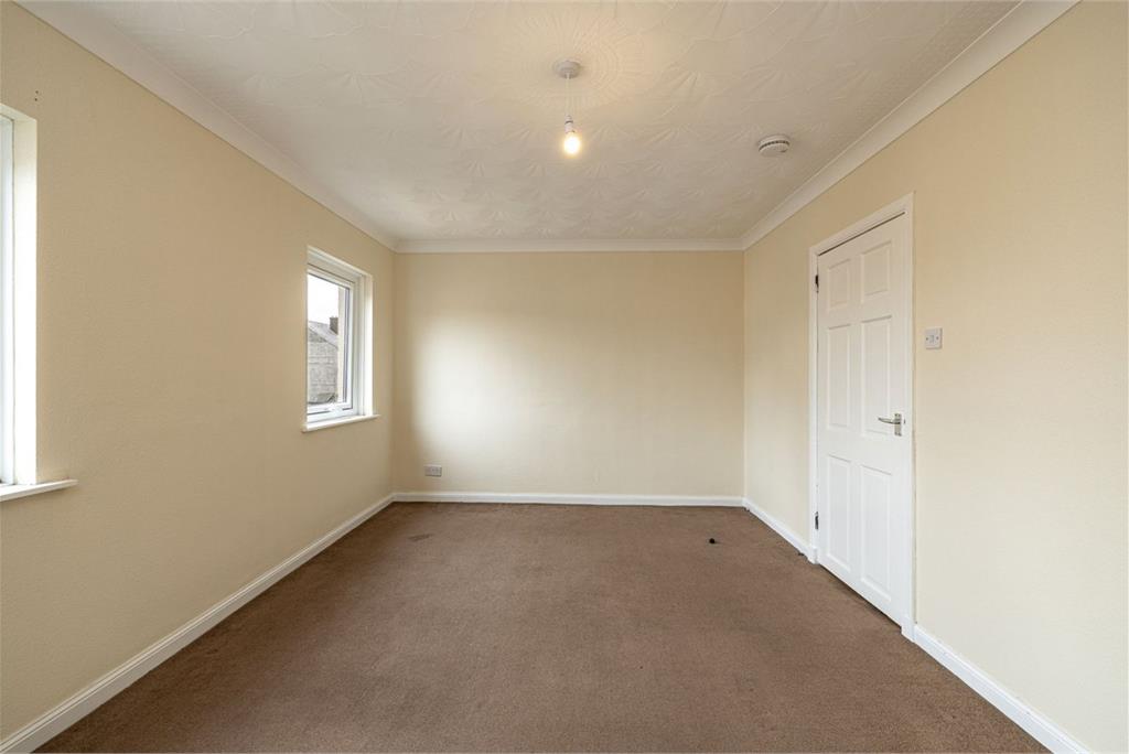 33 George Street, Annan, DG12 5AW - image 3