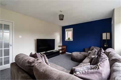 8F Forrester Park Avenue, Edinburgh, EH12 9AH - image 3