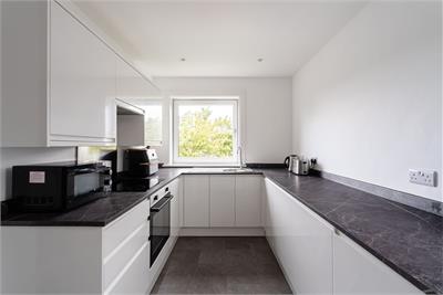 8F Forrester Park Avenue, Edinburgh, EH12 9AH - image 5