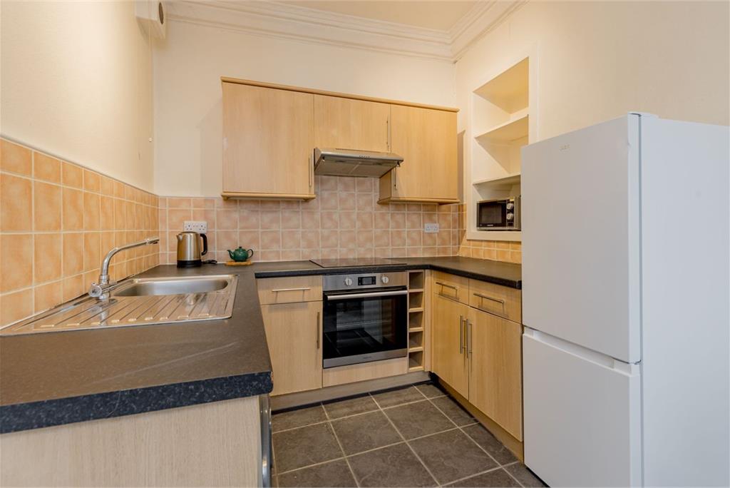 21/3 East Crosscauseway, Edinburgh, EH8 9HE - image 5