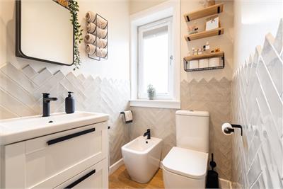 52 Broomfield Crescent, Edinburgh, EH12 7LT - image 10