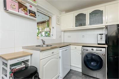 18 Loretto Court, Musselburgh, EH21 6ST - image 7