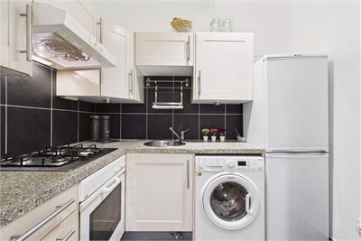 11/7 Dalgety Street, Edinburgh, EH7 5UN - image 6