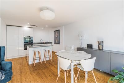 8/1 Colonsay View, Edinburgh, EH5 1FH - image 14