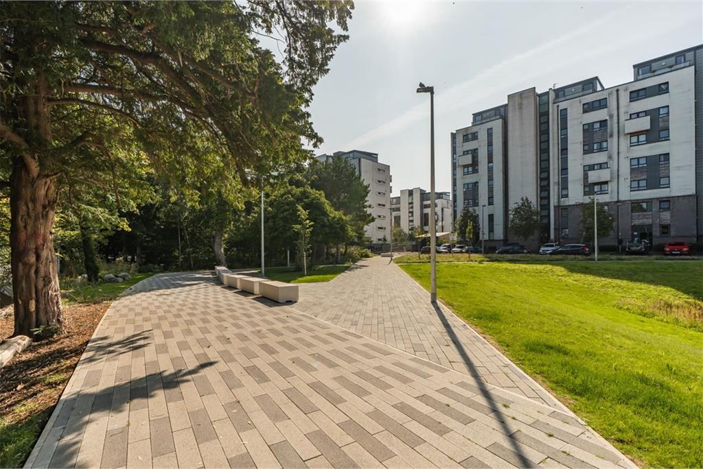 8/1 Colonsay View, Edinburgh, EH5 1FH - image 18