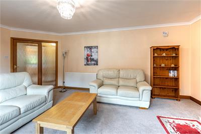 21 Shawpark Crescent, Selkirk, TD7 4EX - image 6