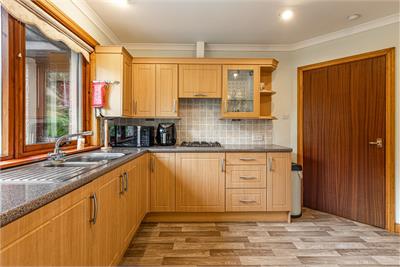 21 Shawpark Crescent, Selkirk, TD7 4EX - image 7