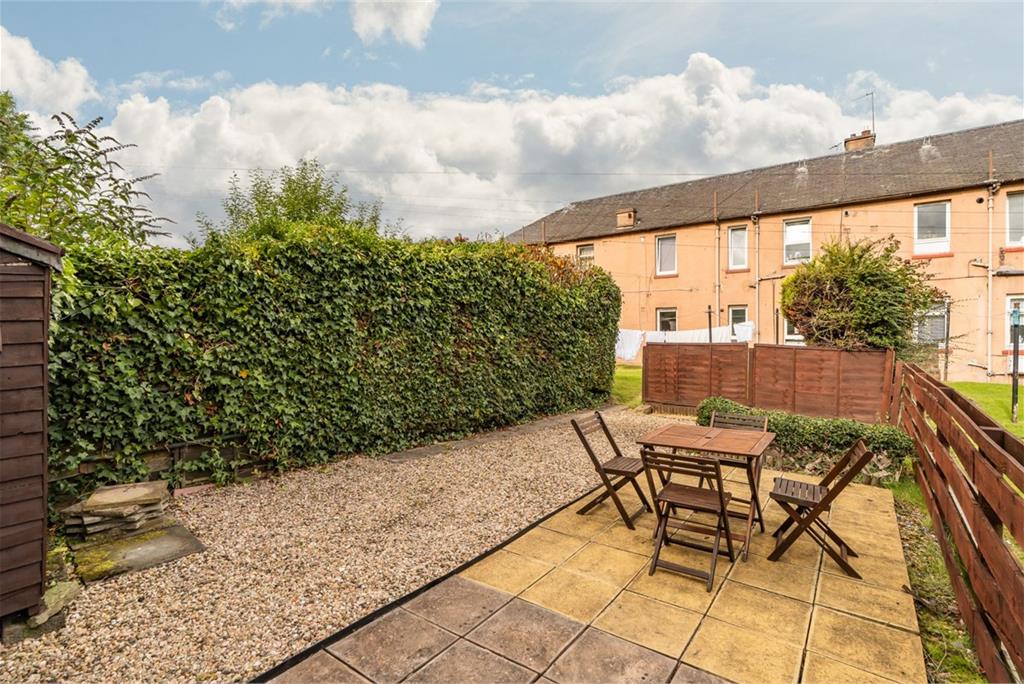 108 Stenhouse Crescent, Edinburgh EH11 3HU - image 6