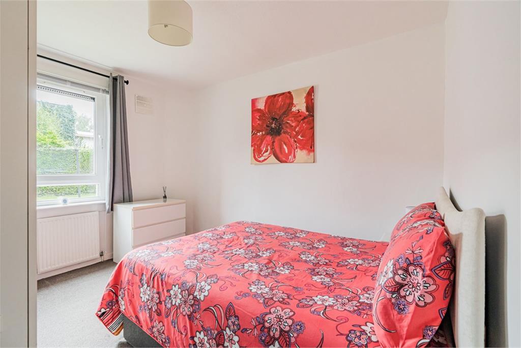108 Stenhouse Crescent, Edinburgh EH11 3HU - image 9