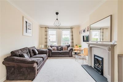 108 Stenhouse Crescent, Edinburgh EH11 3HU - image 1