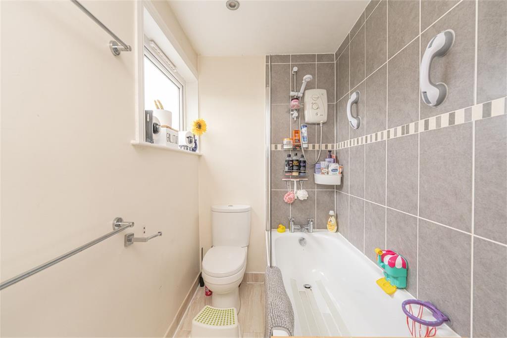 42 Barntongate Terrace,
Edinburgh,
EH4 8BU - image 24