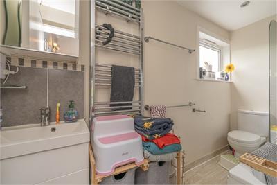 42 Barntongate Terrace, Edinburgh, EH4 8BU - image 25