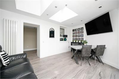 21 Boswall Gardens, Edinburgh, EH5 2BN - image 3