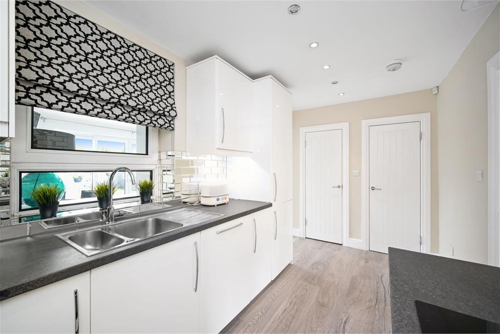 21 Boswall Gardens, Edinburgh, EH5 2BN - image 6